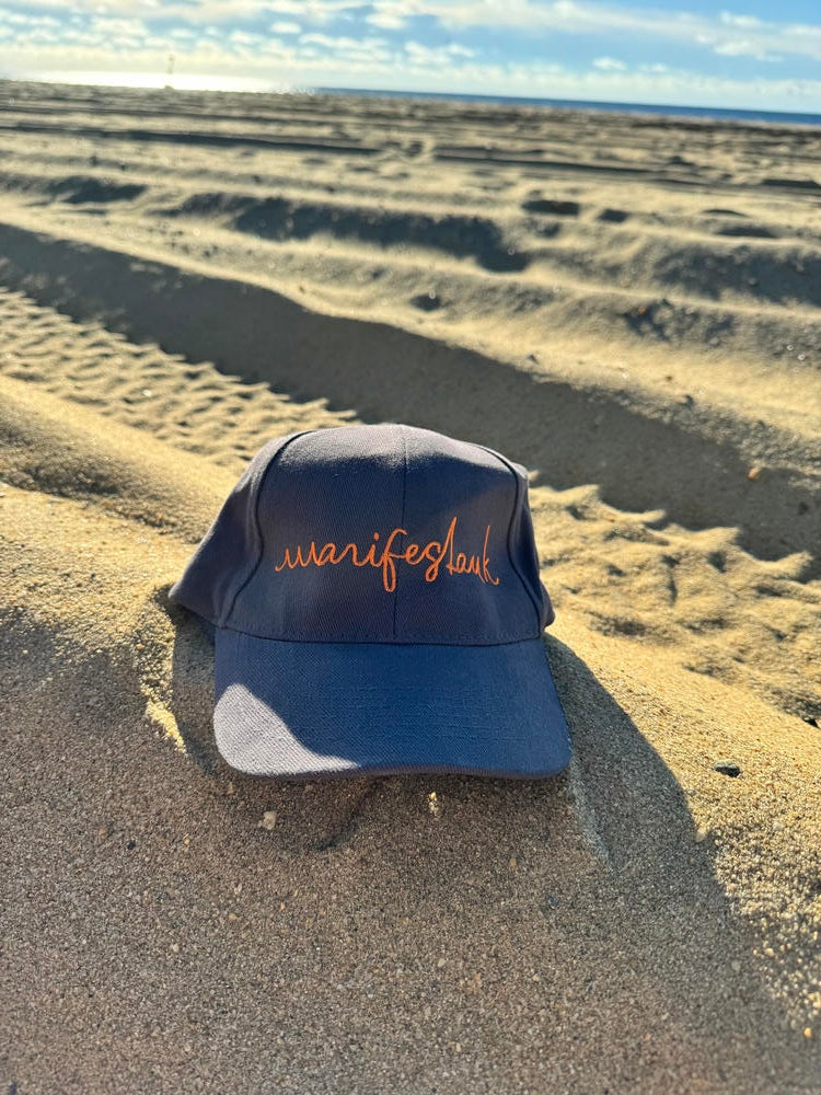 MANIFESTAUK SIGNATURE BASEBALL CAP